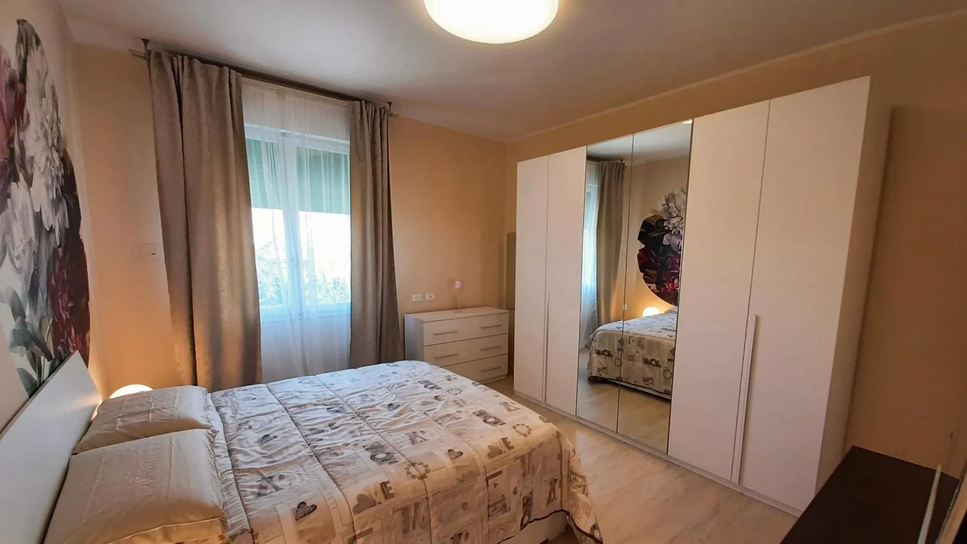 Edc Home Con Parcheggio E Wifi Gratuito Casalecchio Di Reno 0*,  Italia